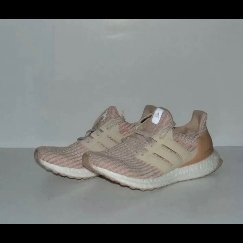 Adidas ultra boost ash pearl size 10 (women)